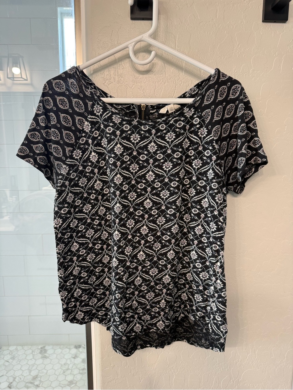 Lucky Brand Black and White Short Sleeve Printed Tee